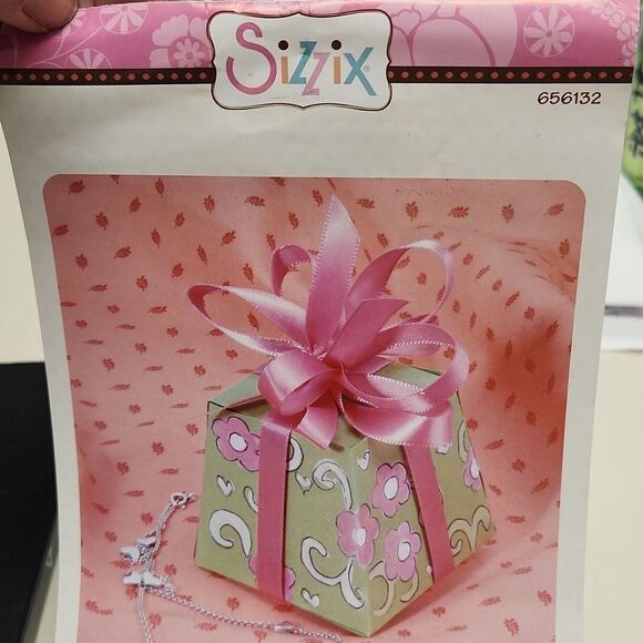 Sizzix Bigz XL Die Box Favor 656132 - Picture 2 of 7